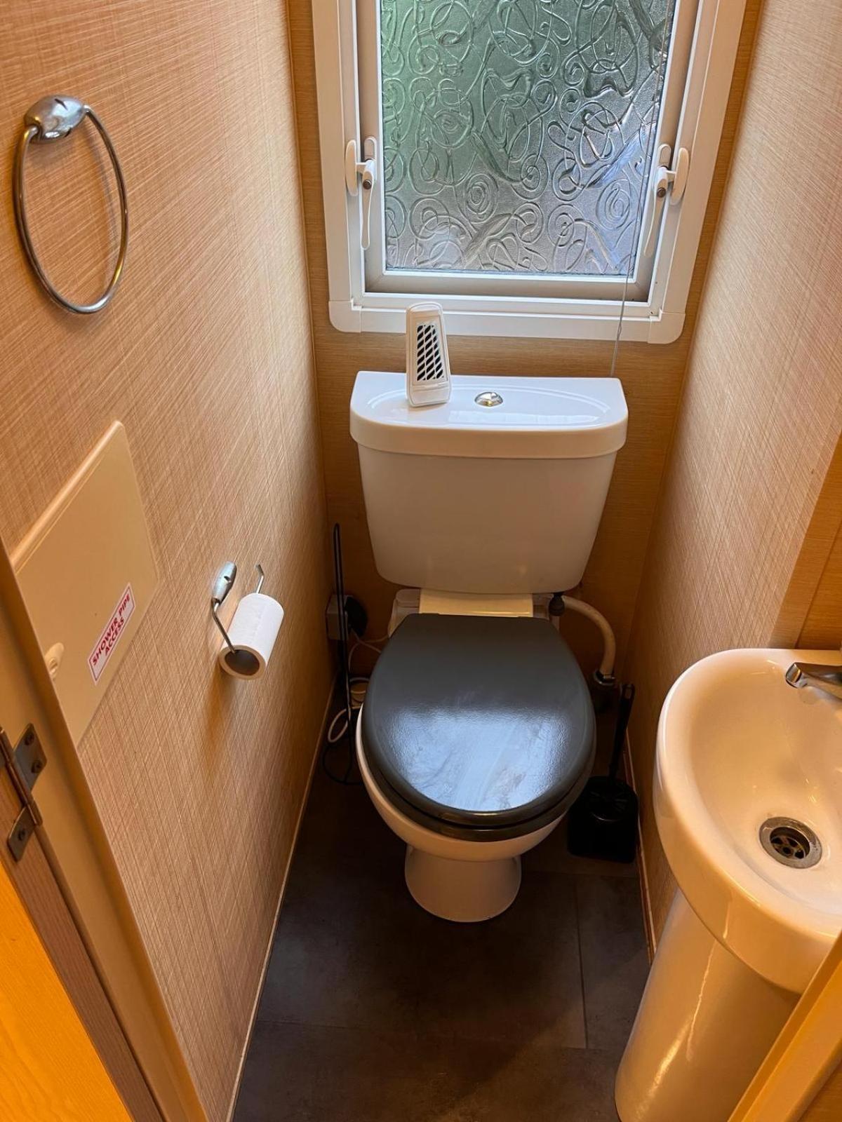 Bungalow Willerby Maasmechelen Esterno foto