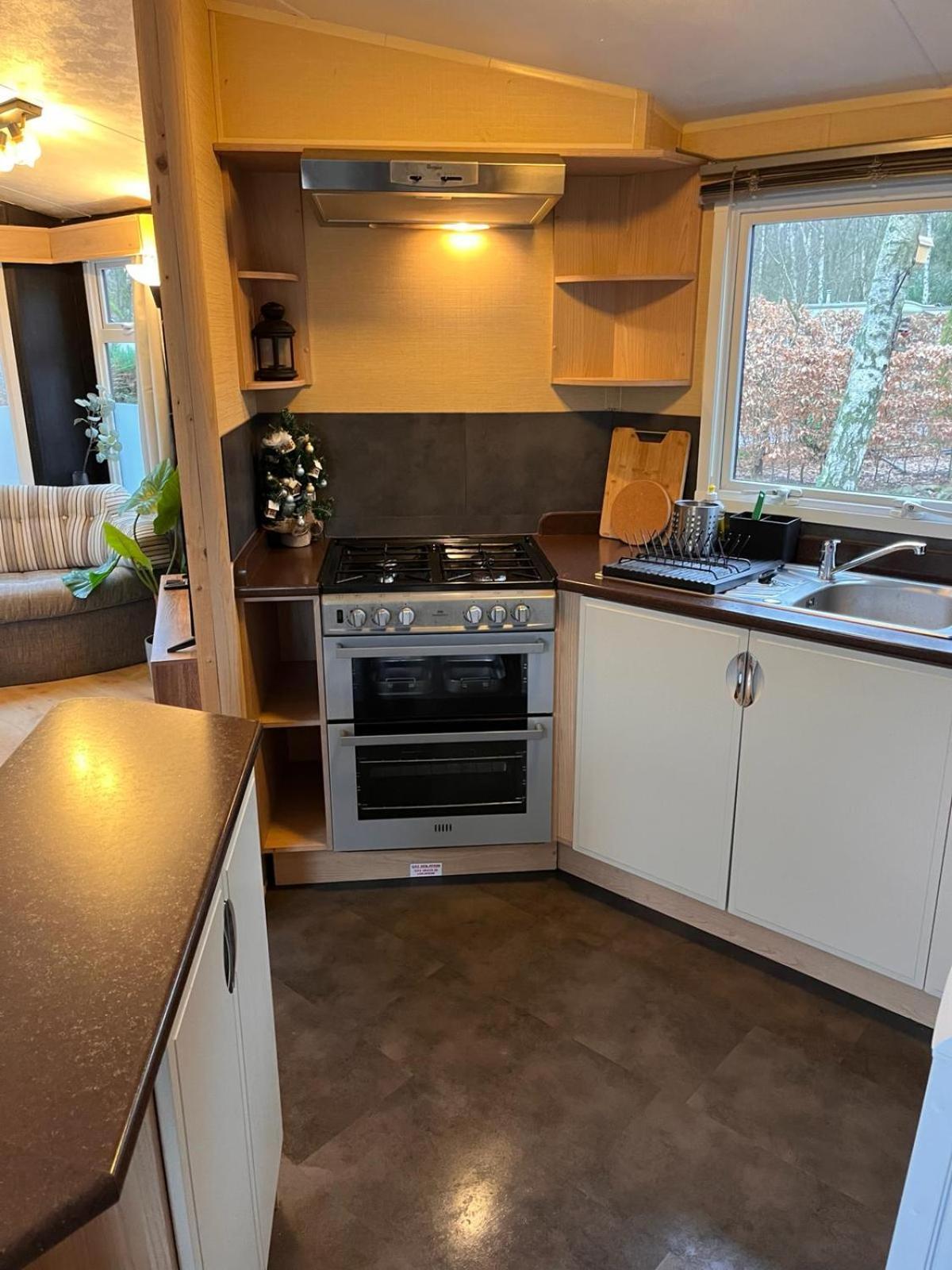 Bungalow Willerby Maasmechelen Esterno foto